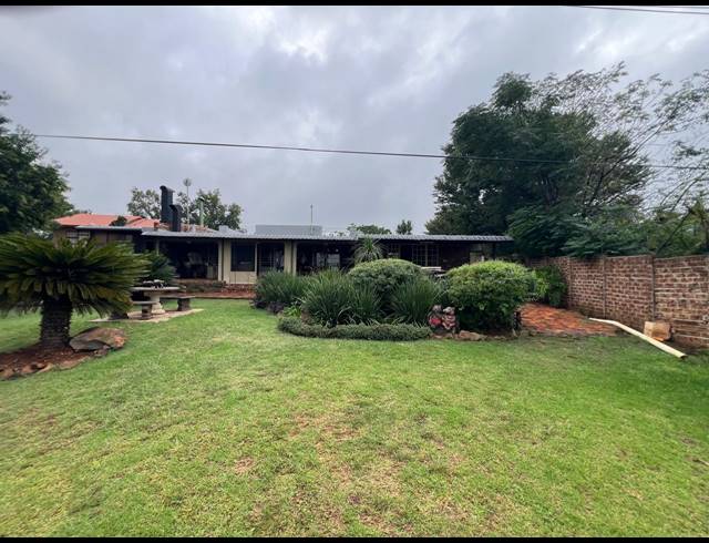 4 BEDROOM HOUSE FOR SALE IN VAAL MARINA